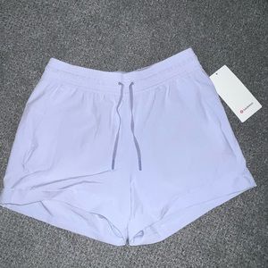 Lululemon spring break away MR shorts
